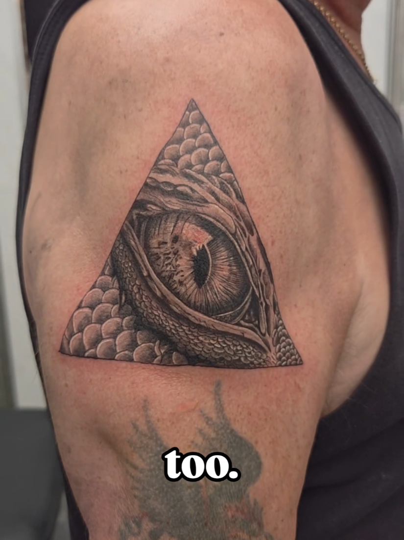 @Crying King Tattoos