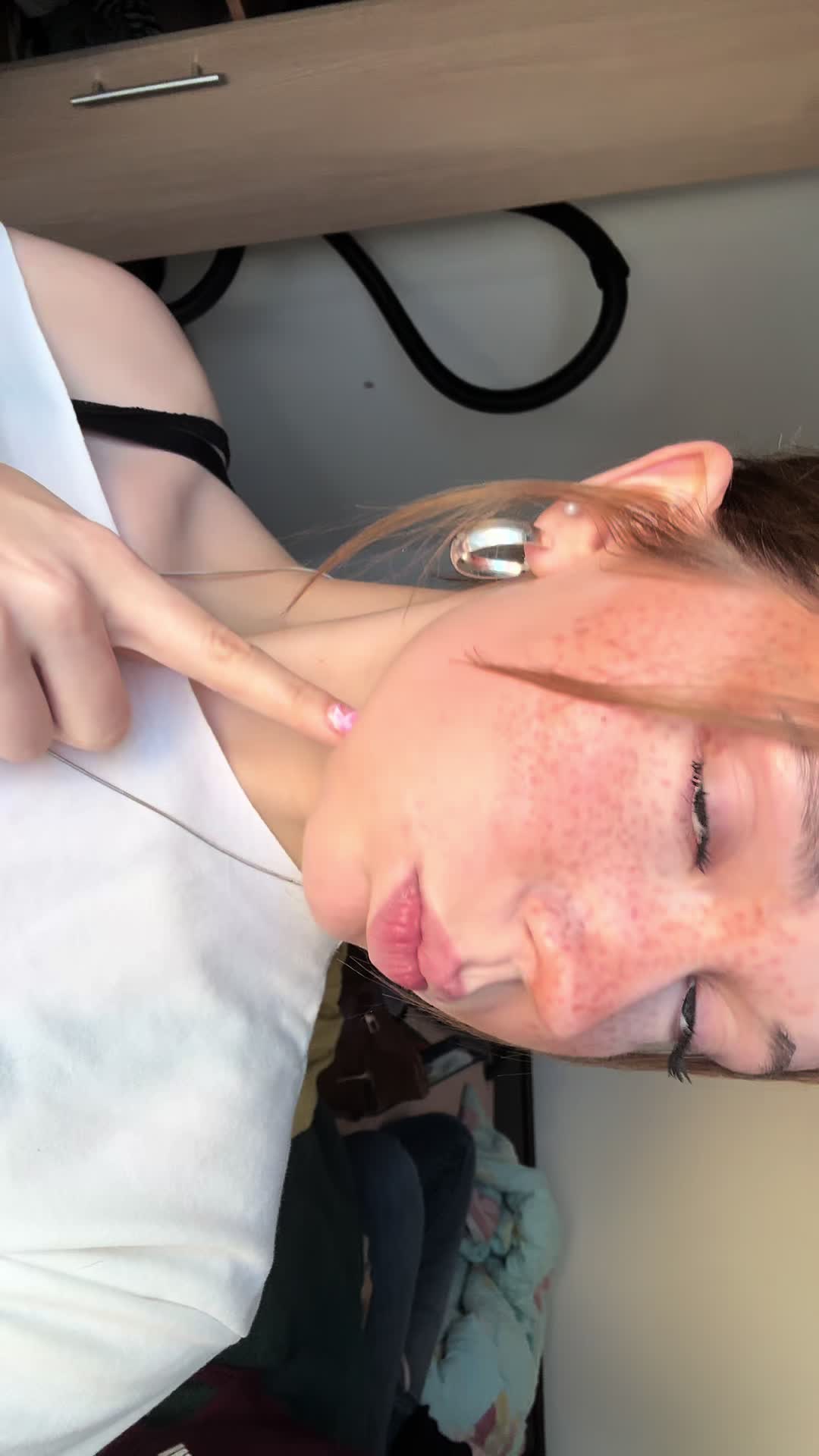 @𝐋𝐞𝐚-𝐞𝐦𝐞𝐥𝐲