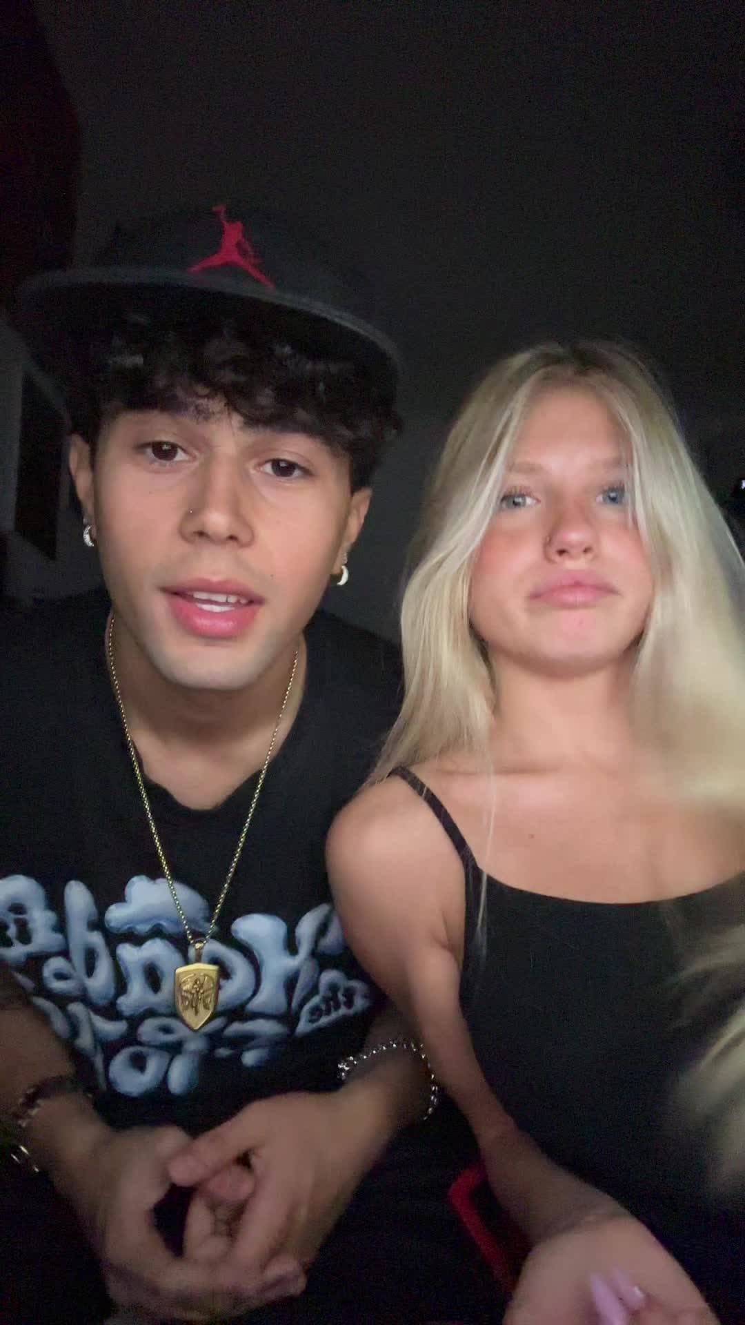 @vi