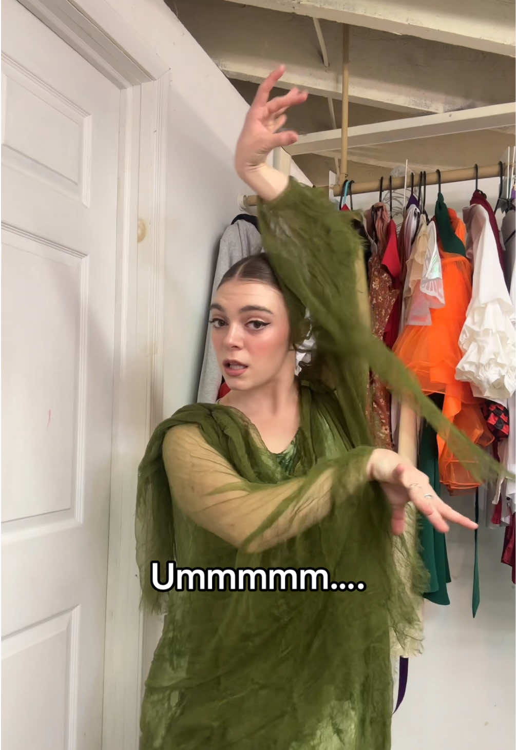 @caitlinbond5