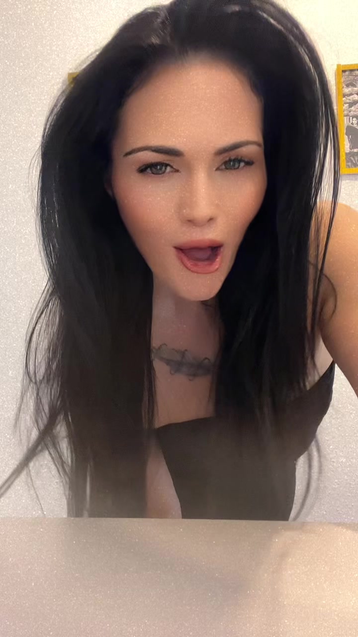 @🧡🤍💜Raffaella 👩❤️👩