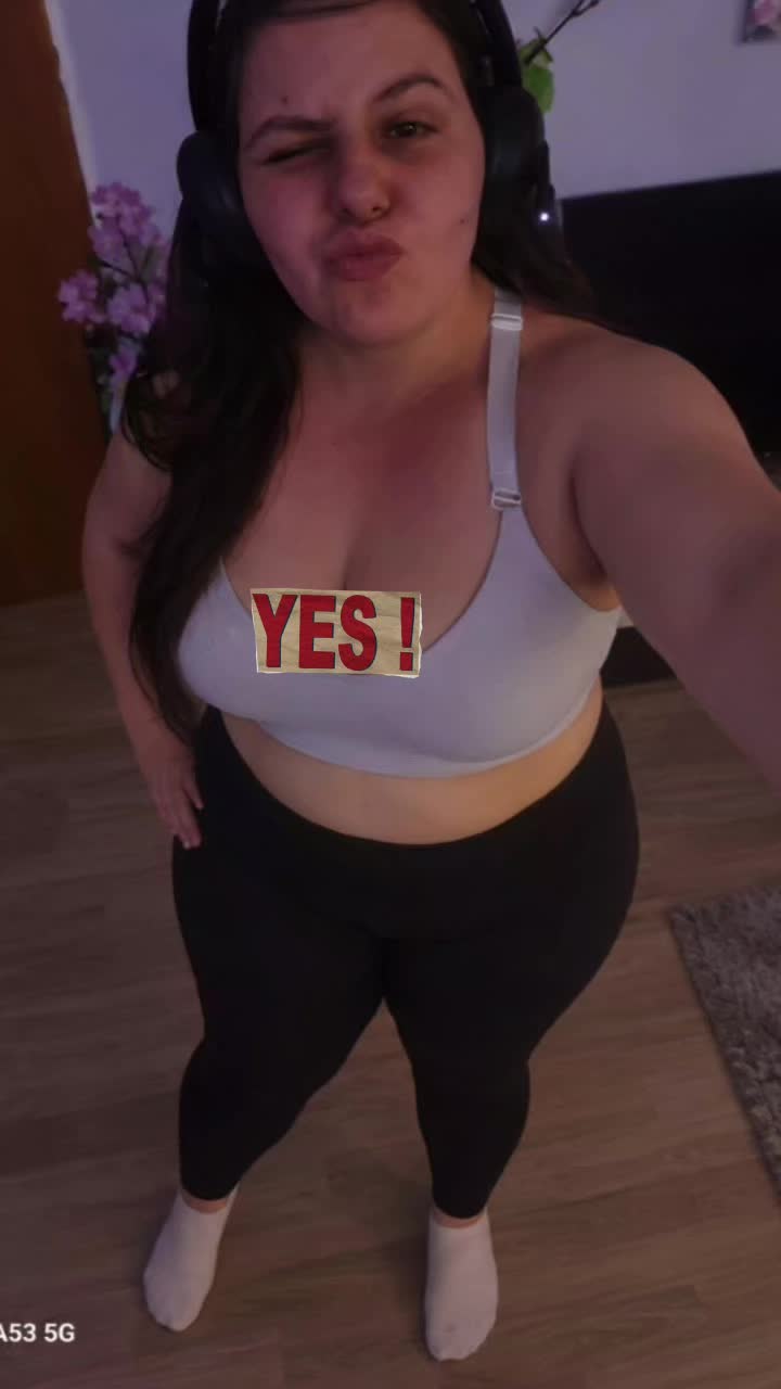 @Elli