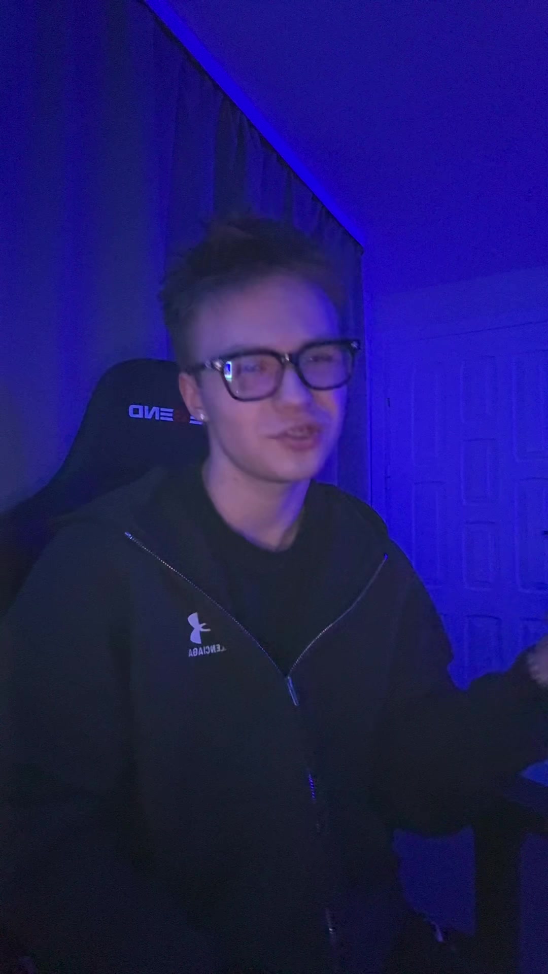 @Bolą