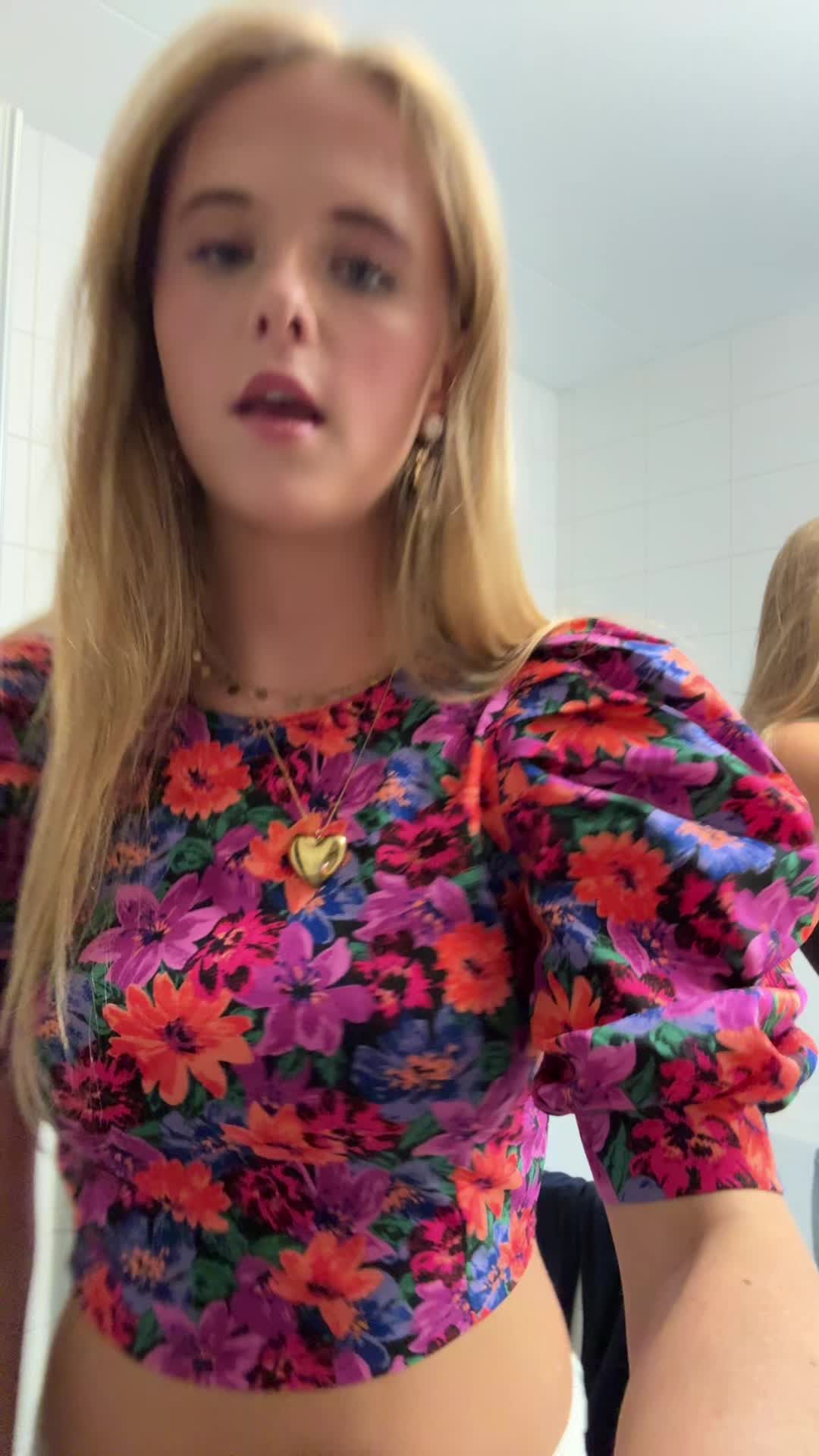 @Babezzzz🥂🥂🥂