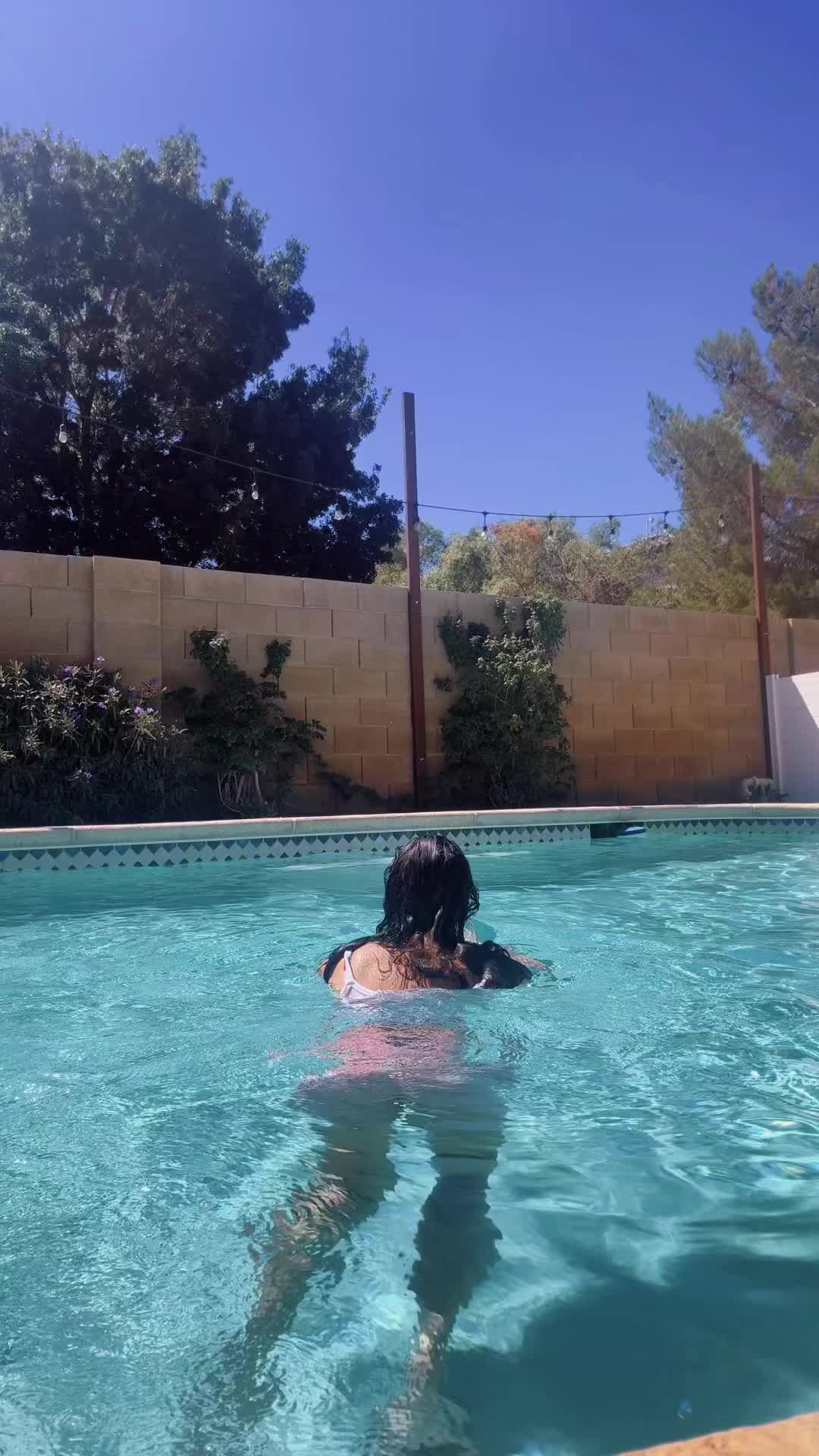 @_bbyviviann_