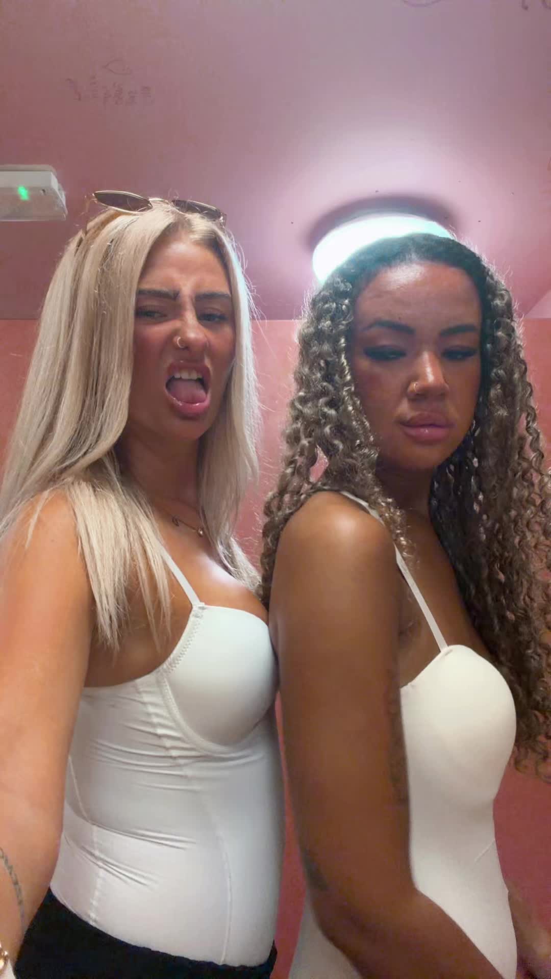 @Heidi⚡️