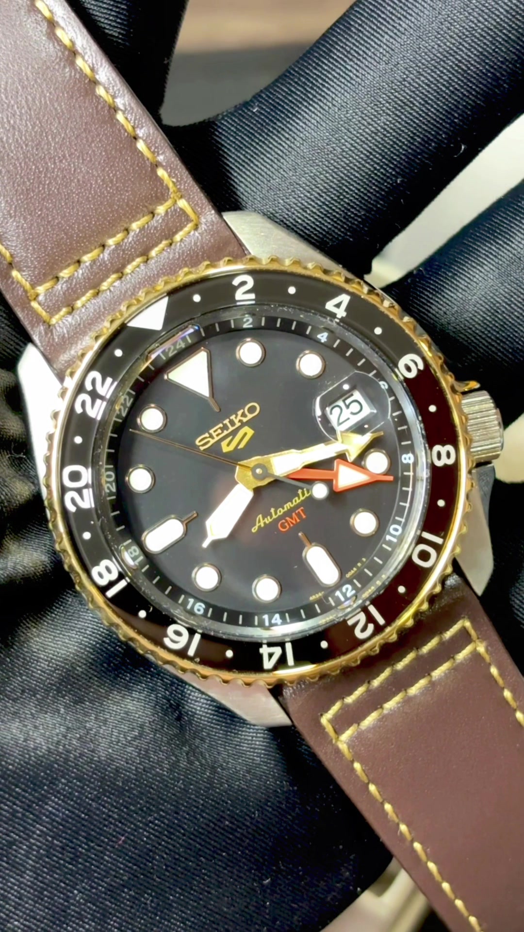 @Yonzon Timepieces