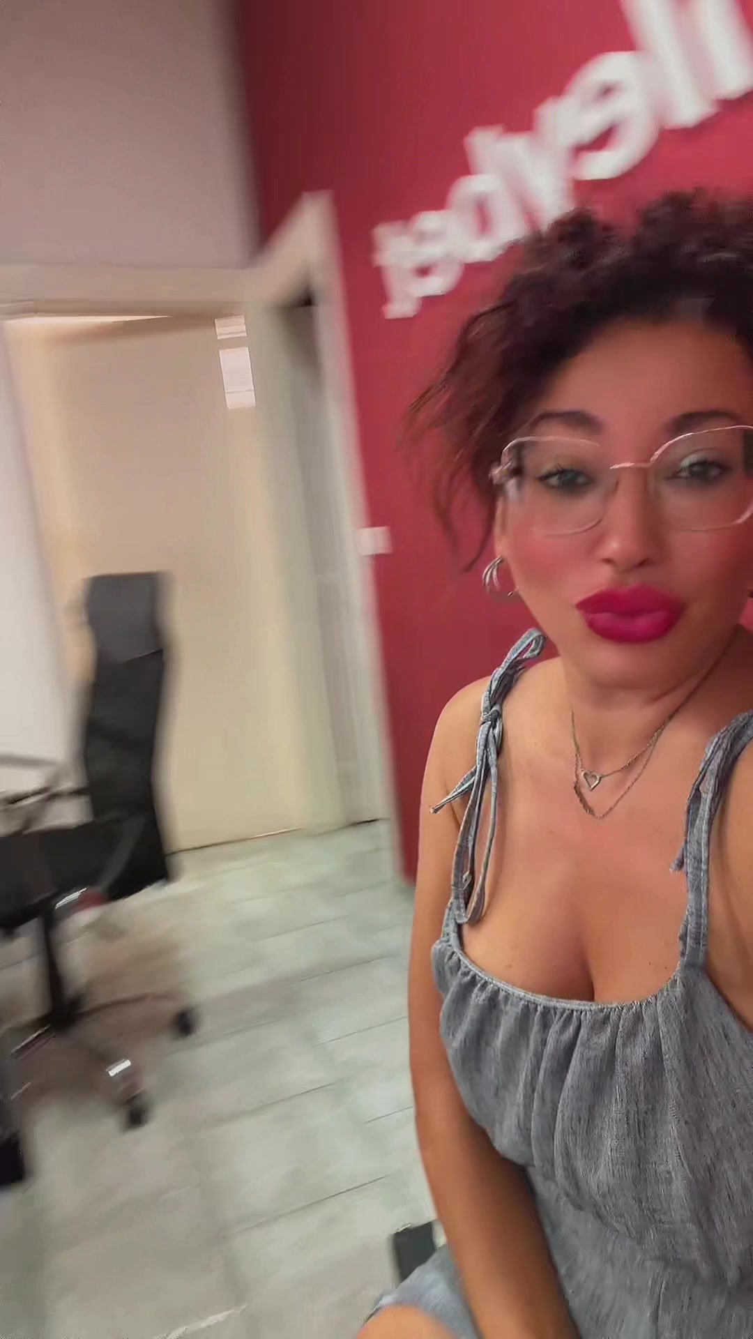 @weeronique