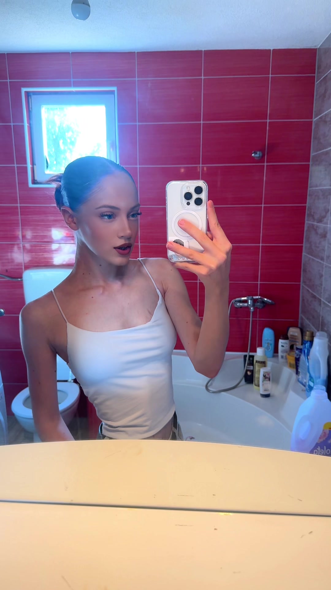 @official_gabyca