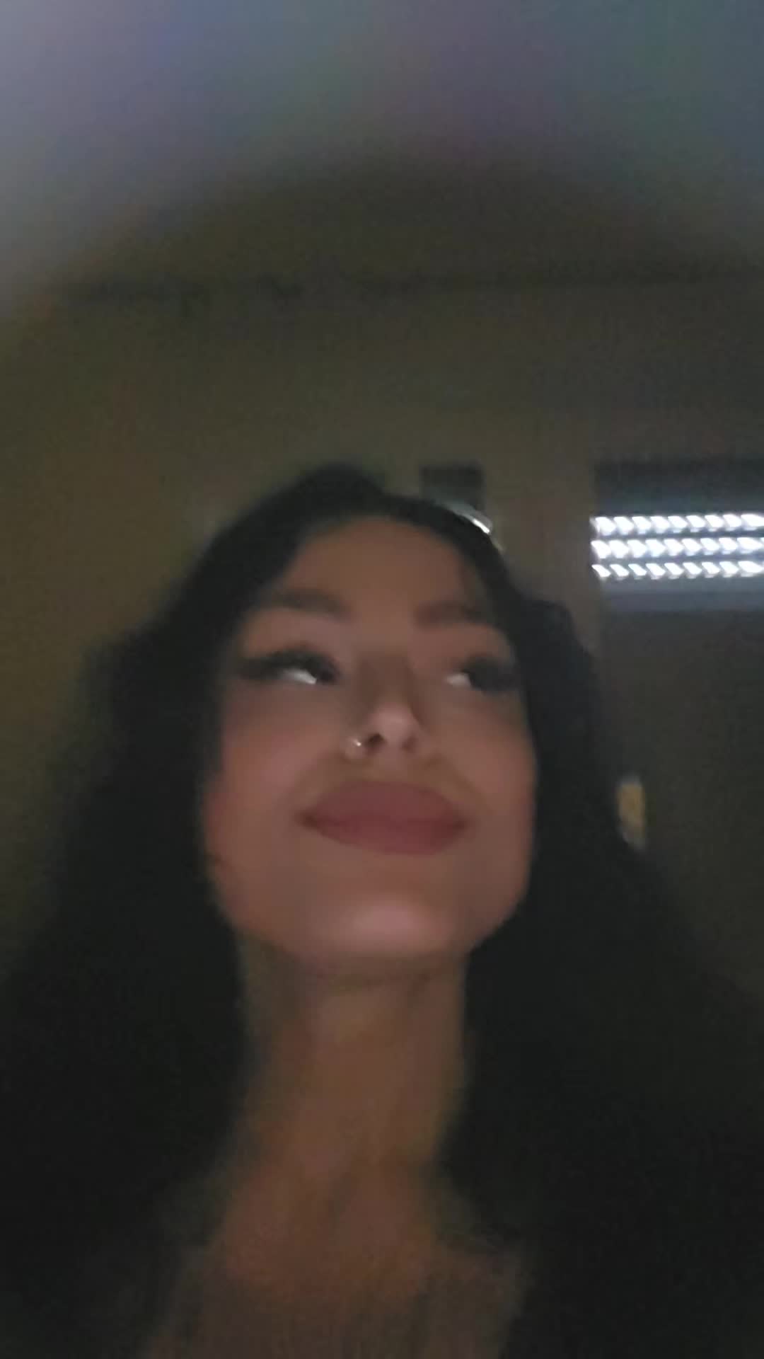 @_KyRa _
