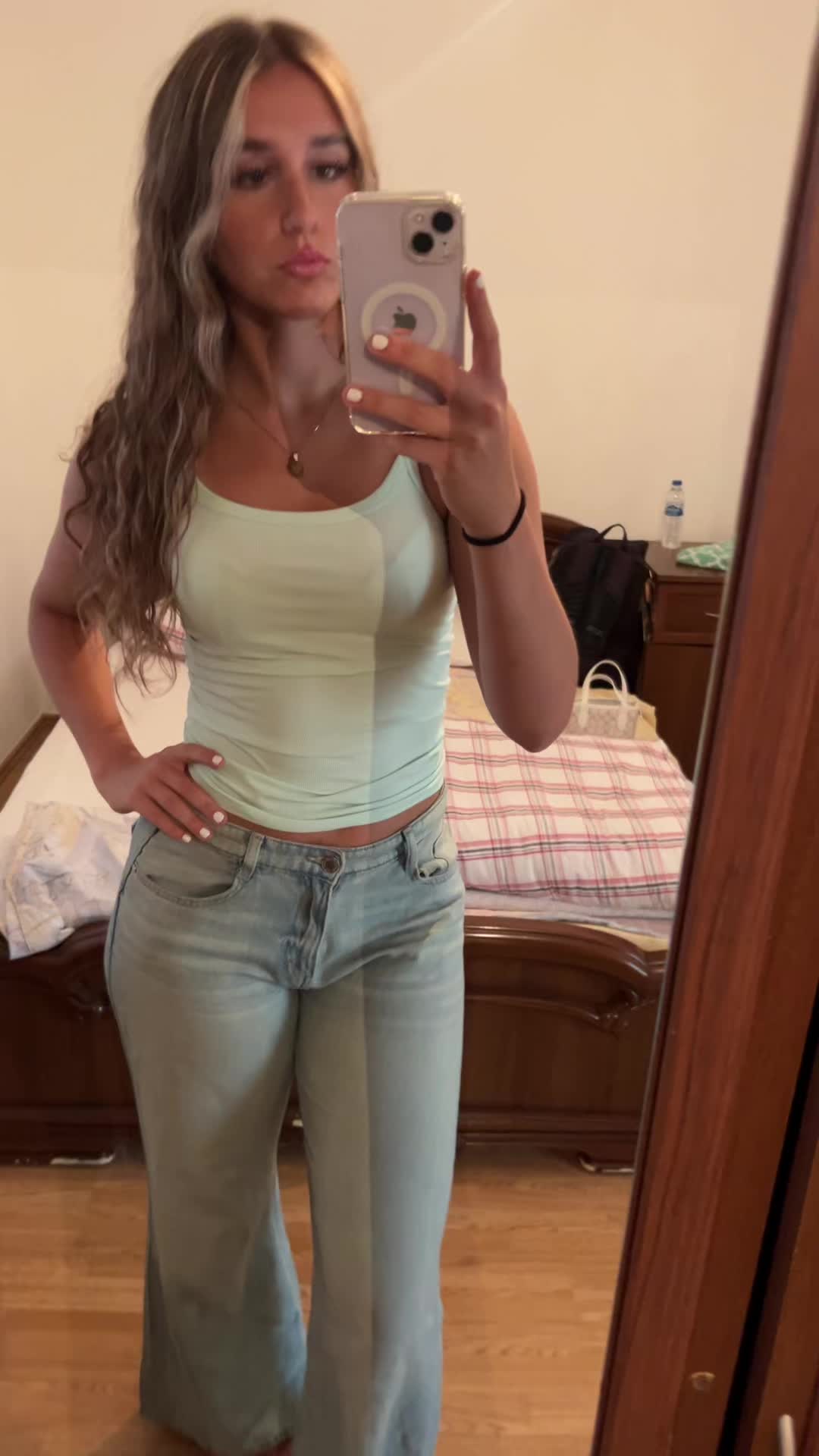 @j o n a