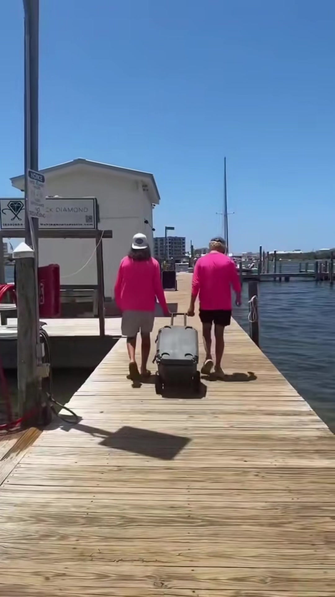 @AlohaDestin