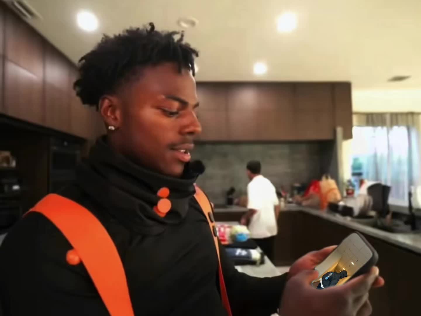 @tozikba