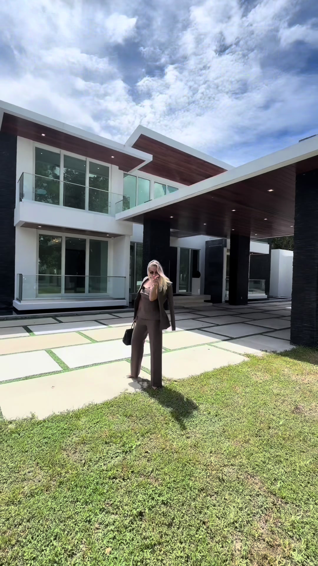 @MAYELIN MATTIG REALTOR&reg; MIAMI