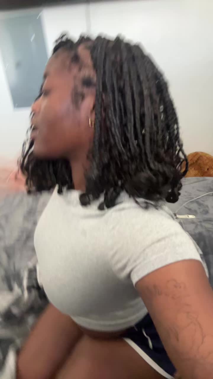 @Whoisangell0