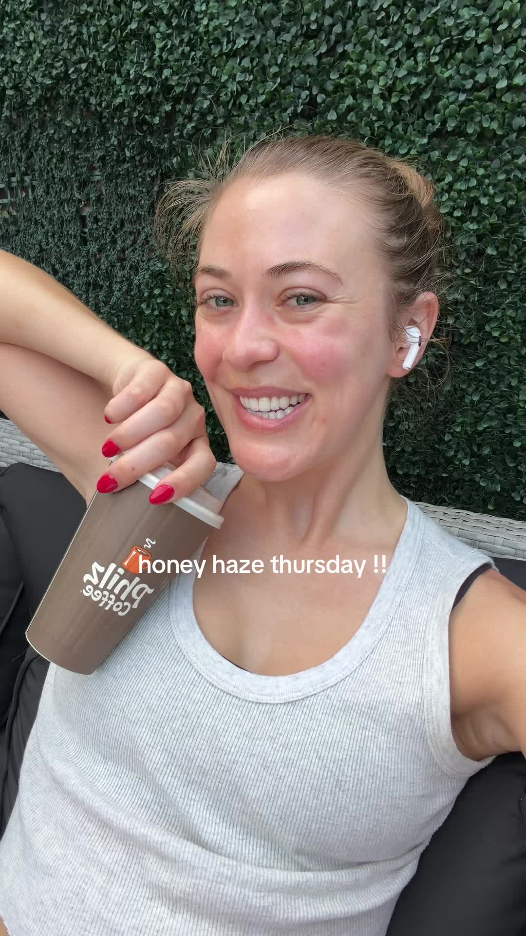 @Julia 🤸🏼&zwj;♀️