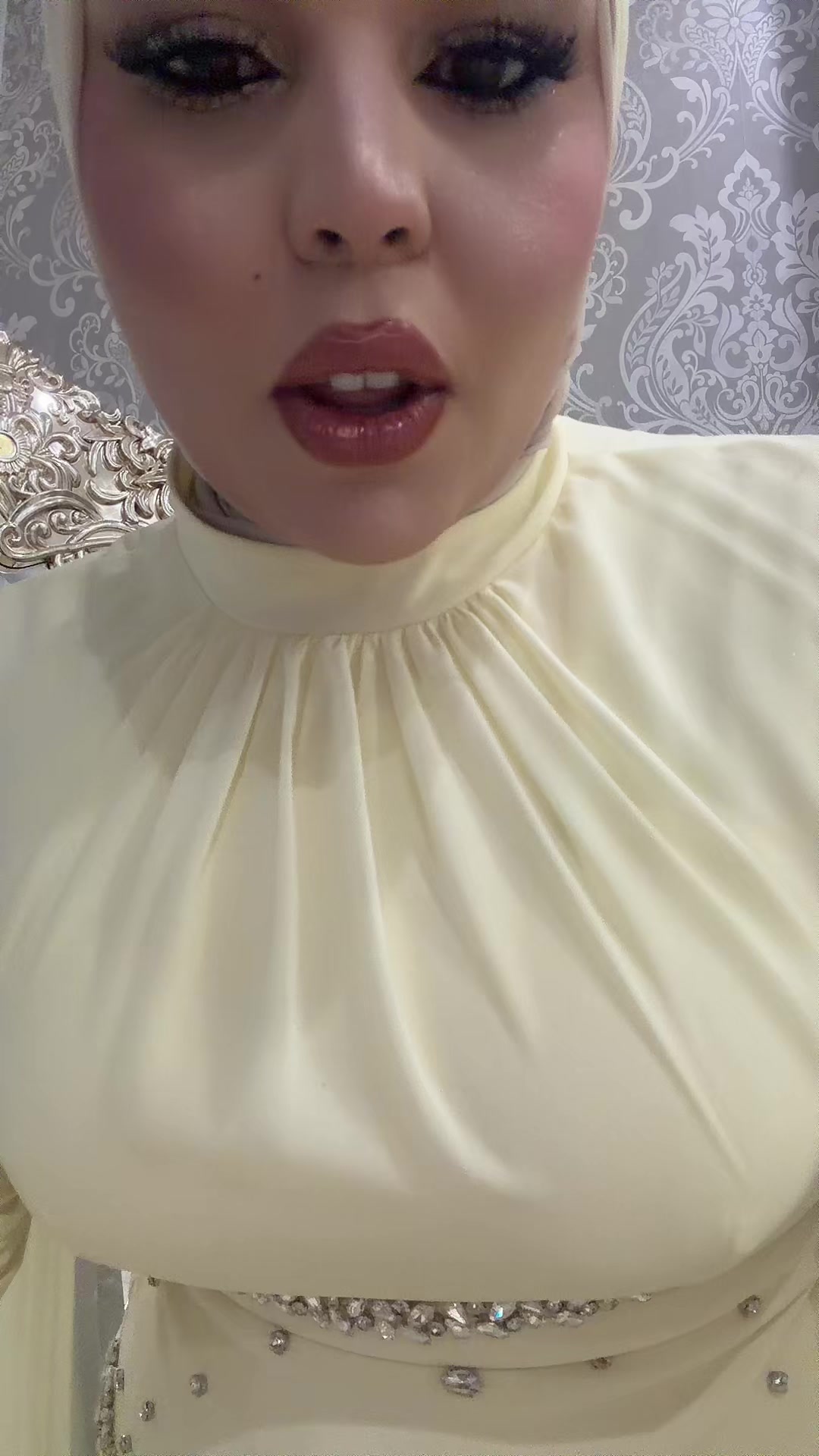 @Rania Zina Zina