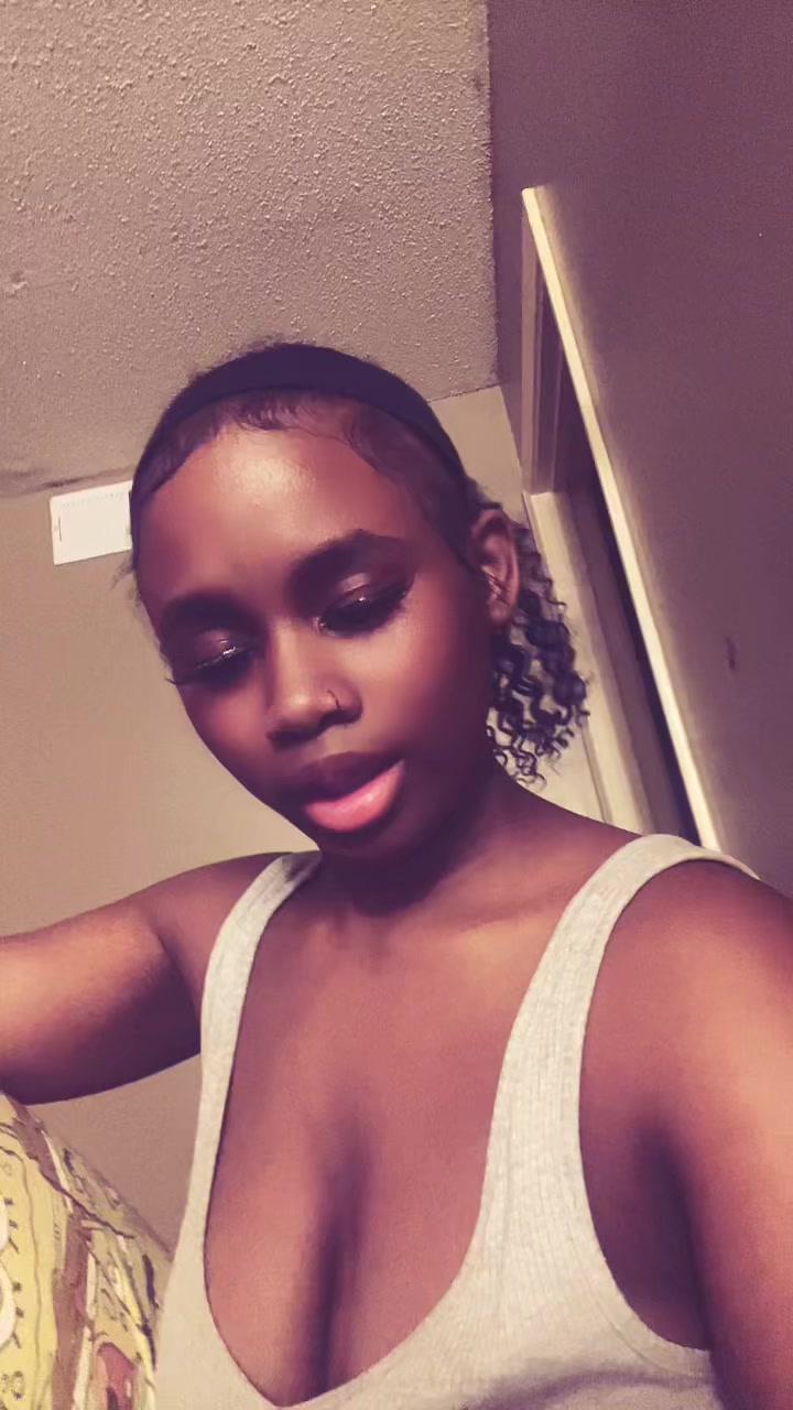 @raeee💋🦇