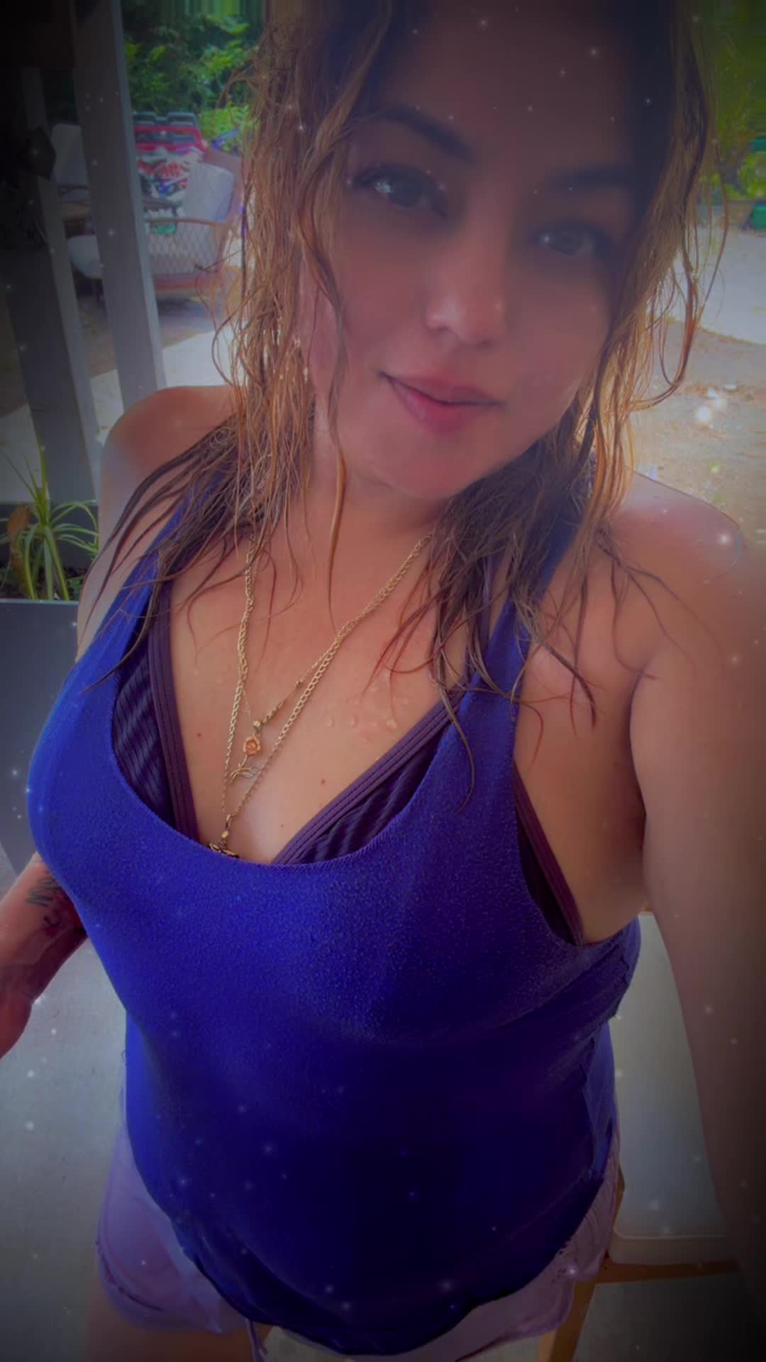 @PrettyMzVee559