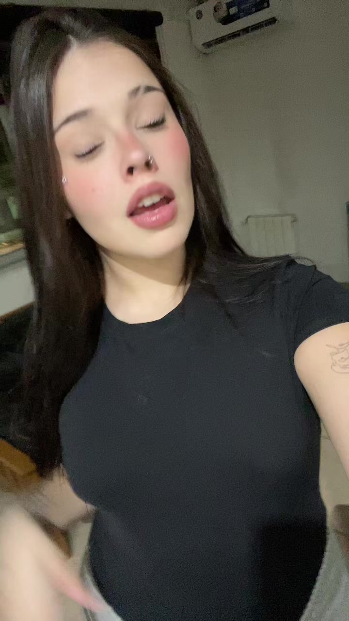 @valulaaaa