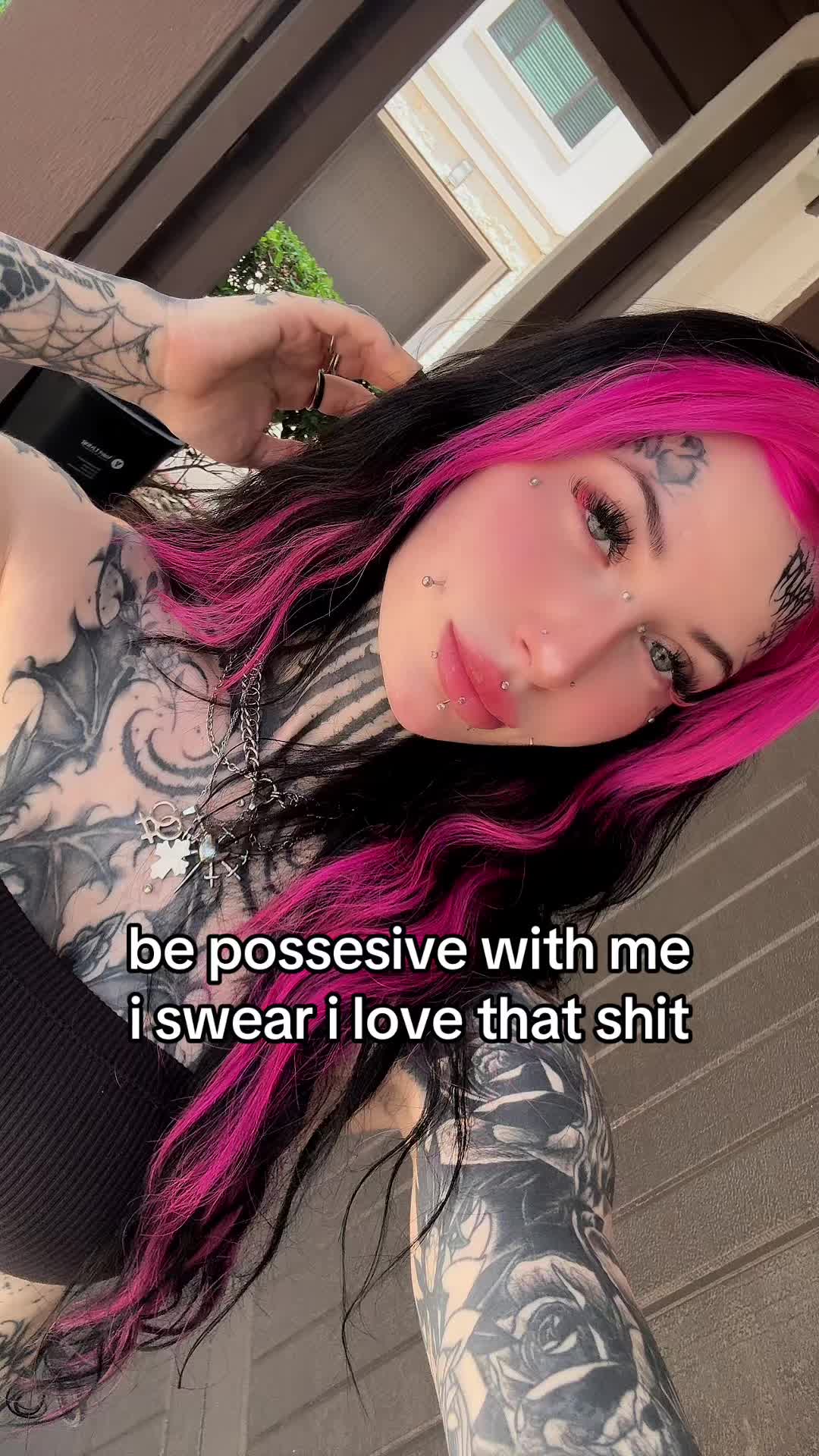 @xocoffinshorty