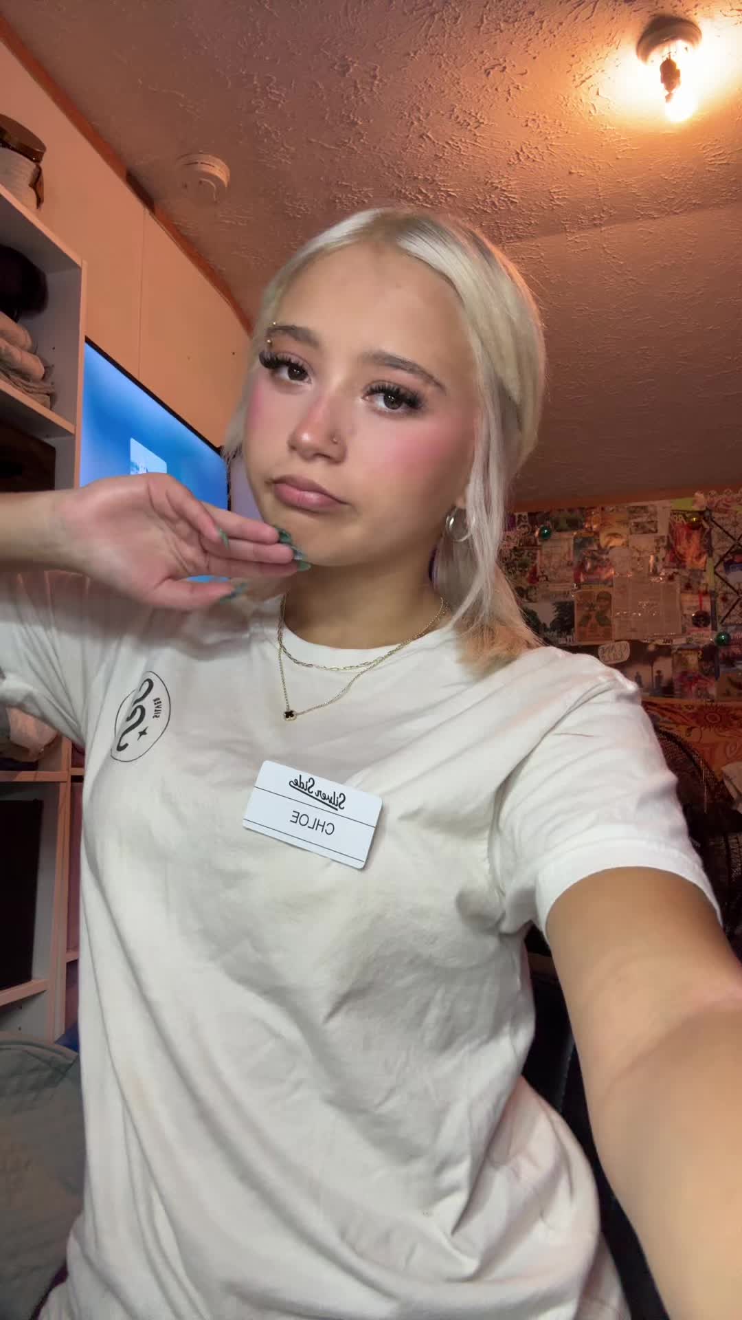 @⃟