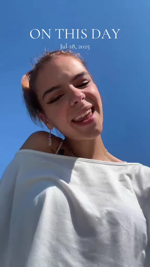 @_shaniatok_