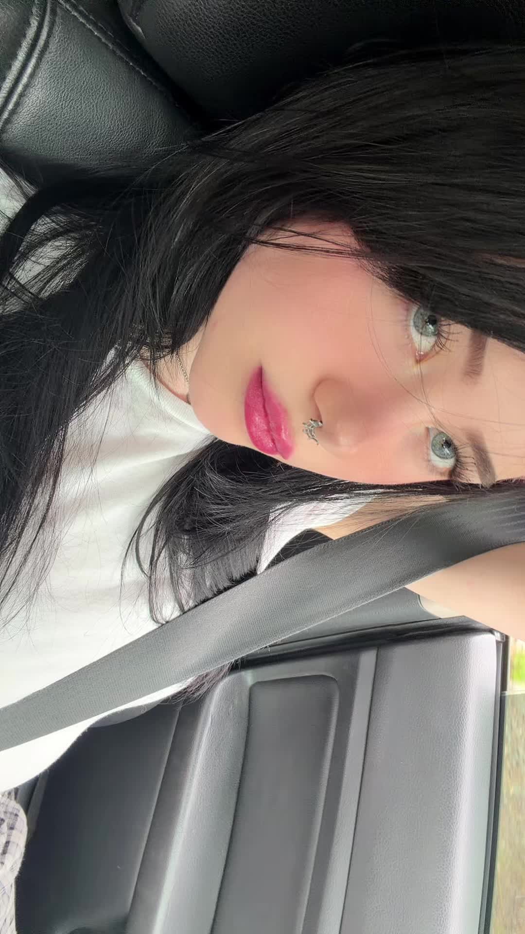 @Kiara🕸️
