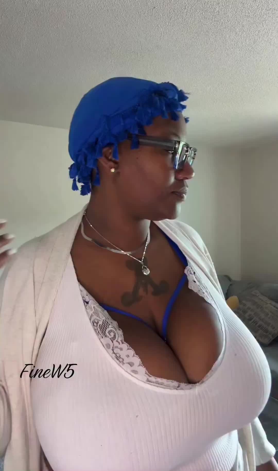 @Vixens&beyonds