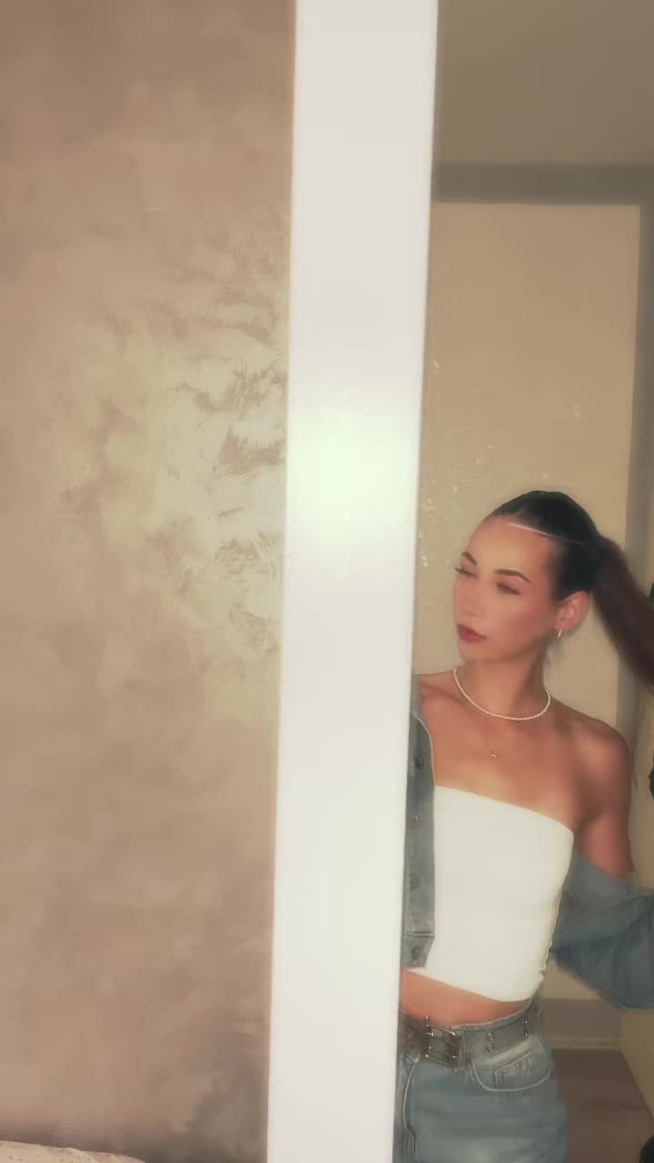 @𝓝𝓲𝓷𝓪
