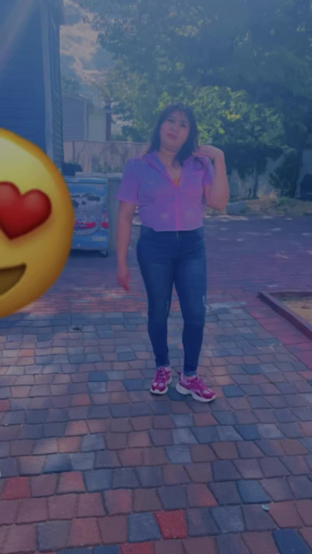 @lesly flores