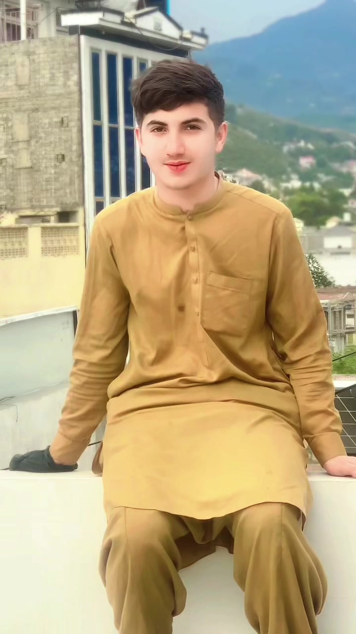 @༻𝑼𝑲.义💸