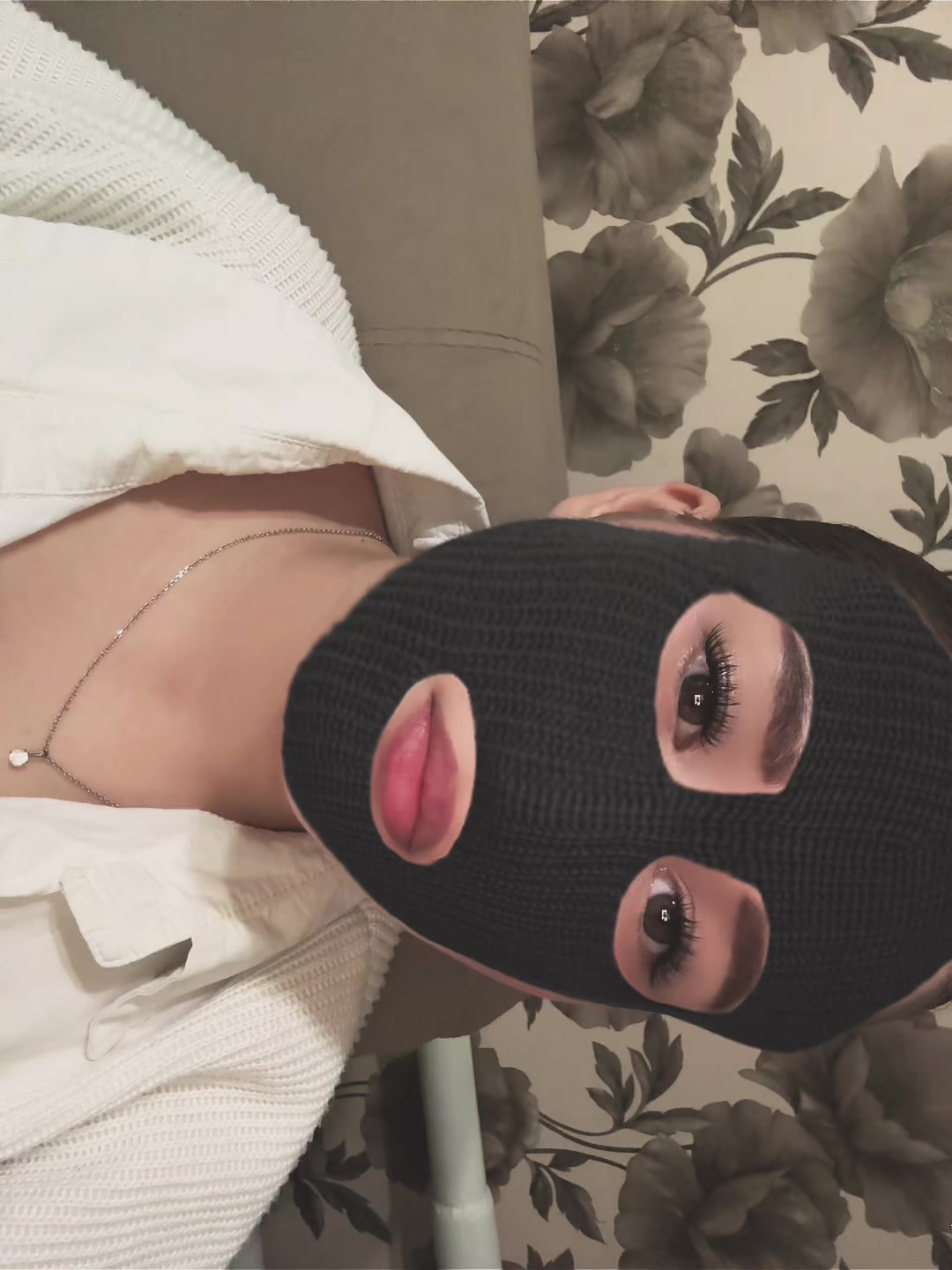 @🖤