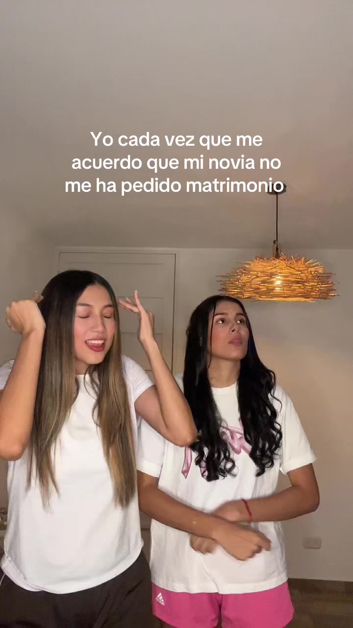@Adri y Miche 🌈🩵✨