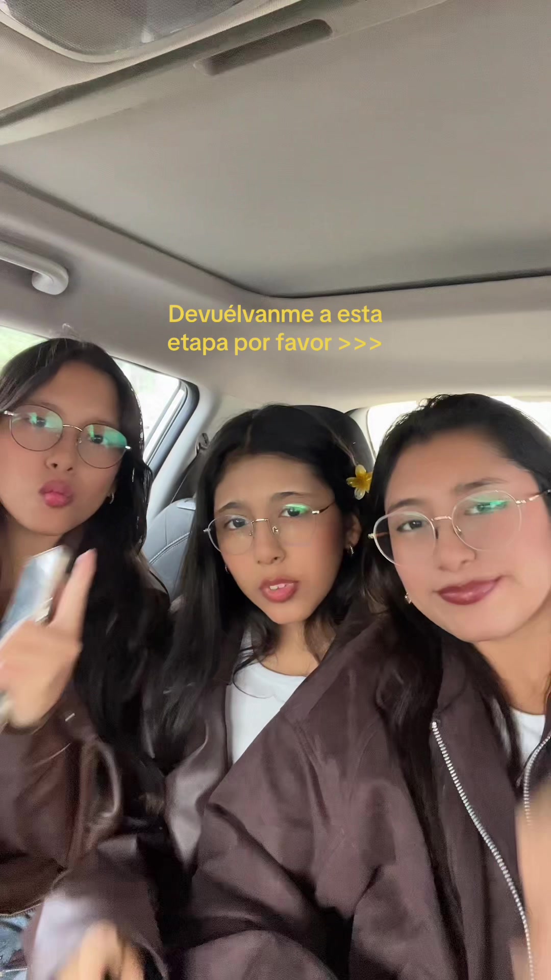 @Nicol Anali 🦋
