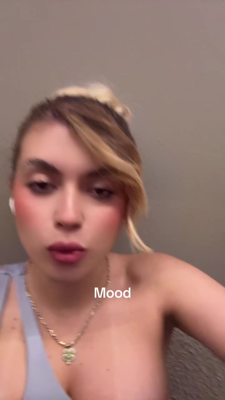 @isabella_lacolombiana