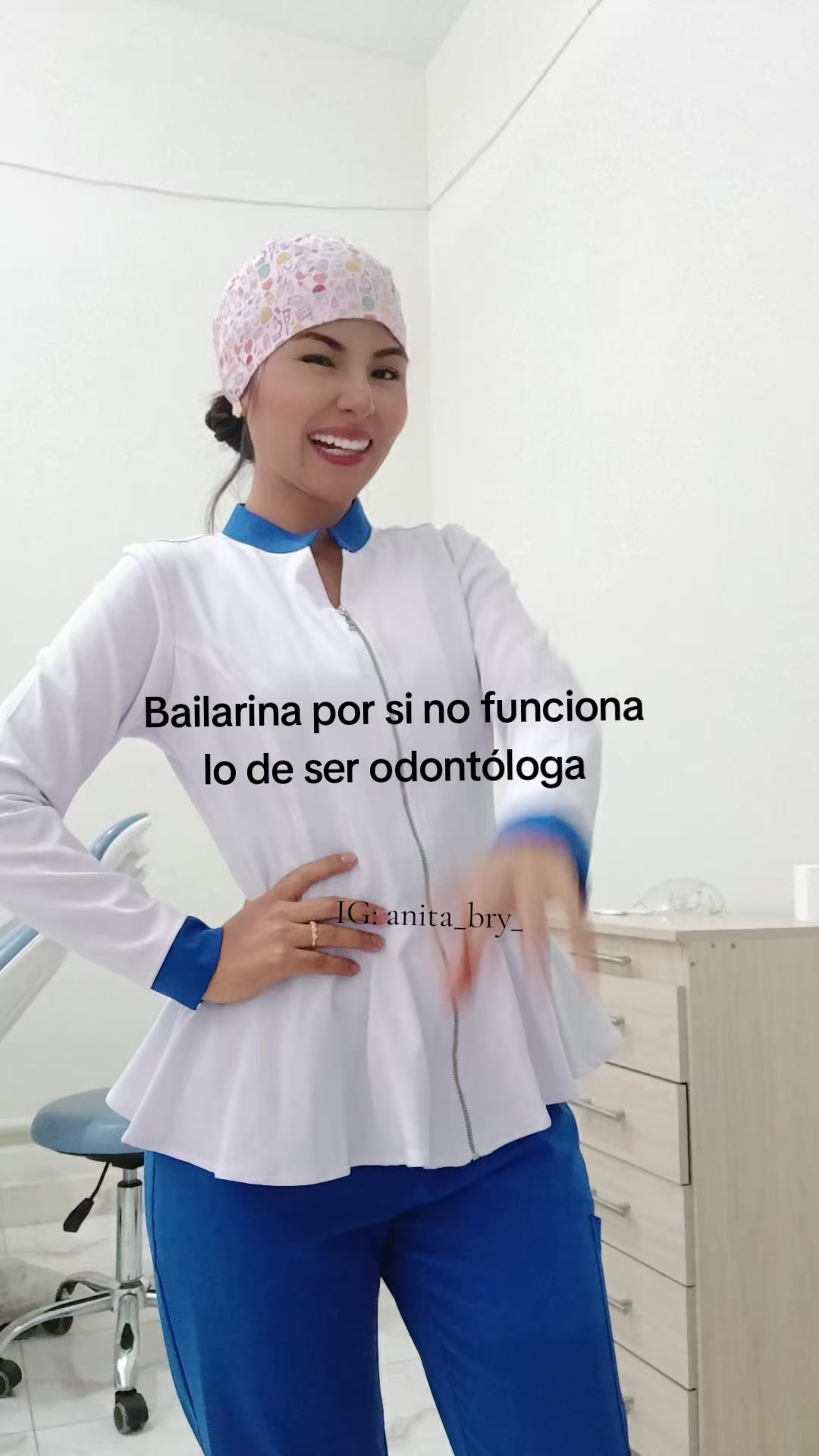 @ANITA 👑💚