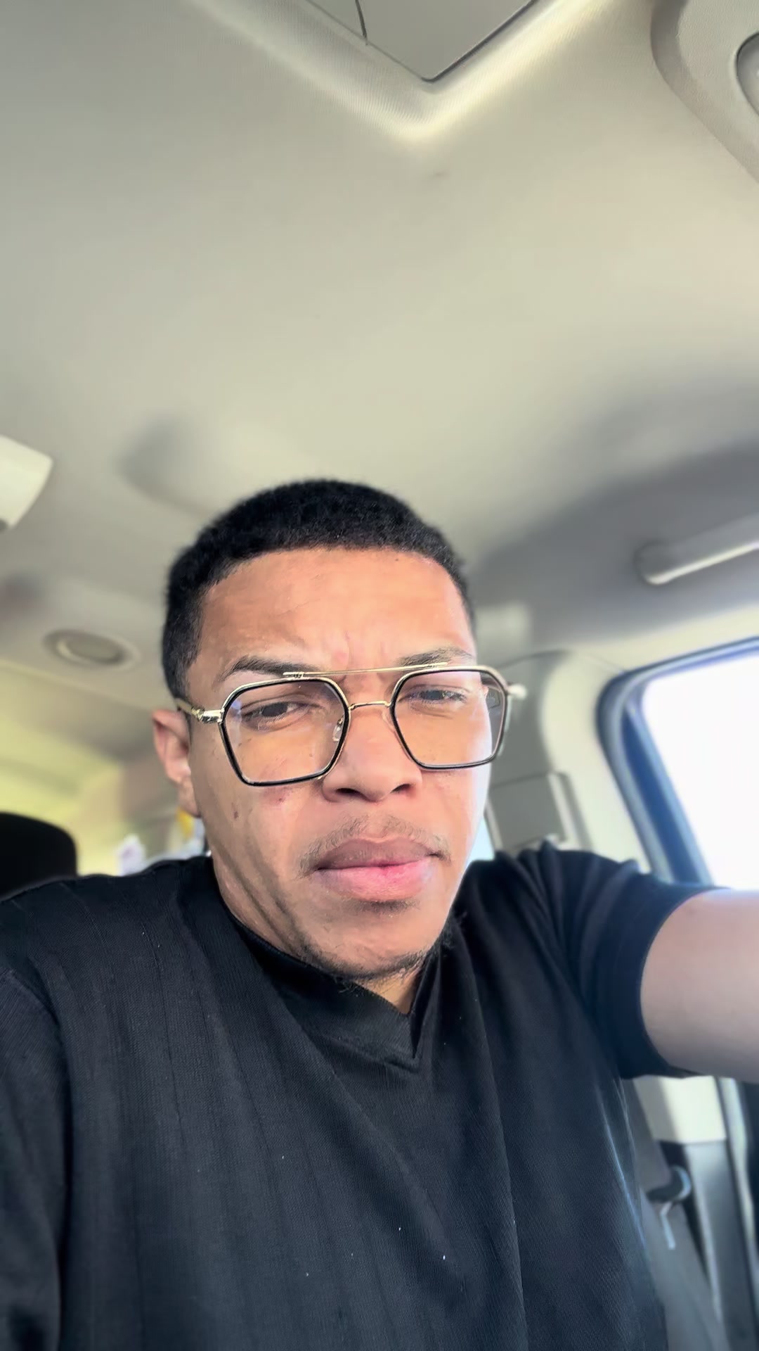 @Philjolitho25