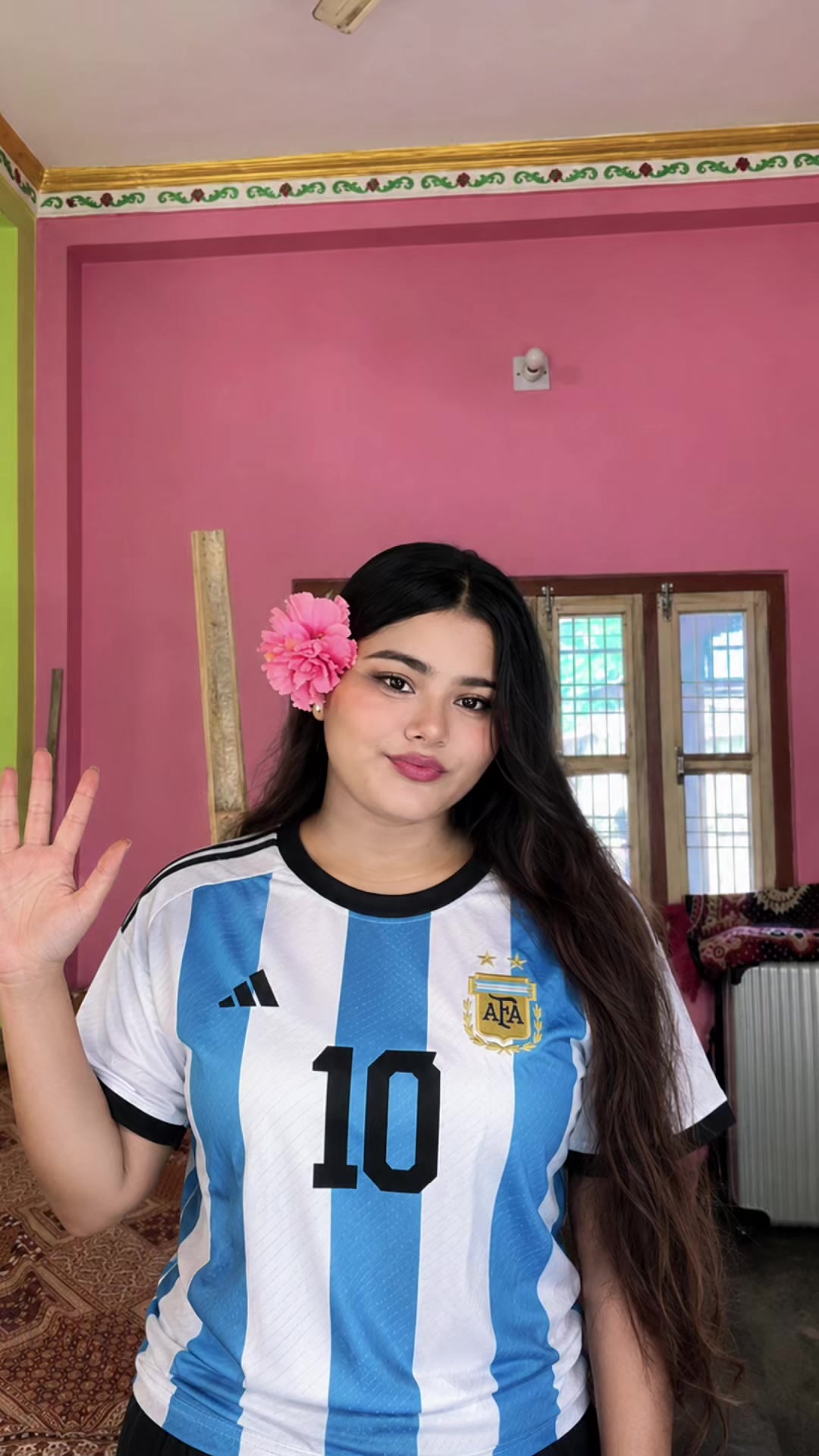 @MISS CHHETRI🦋