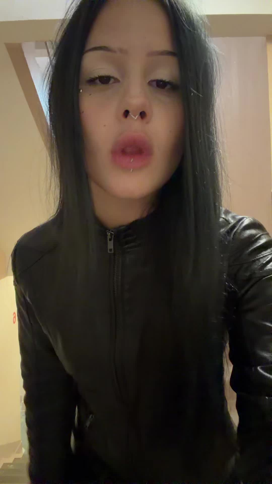@МАКУКА