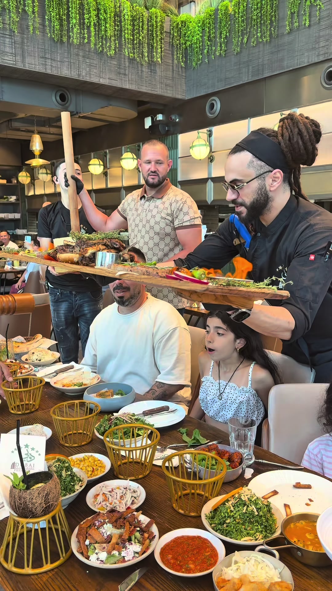 @צחי אוכל את ישראל 🇮🇱