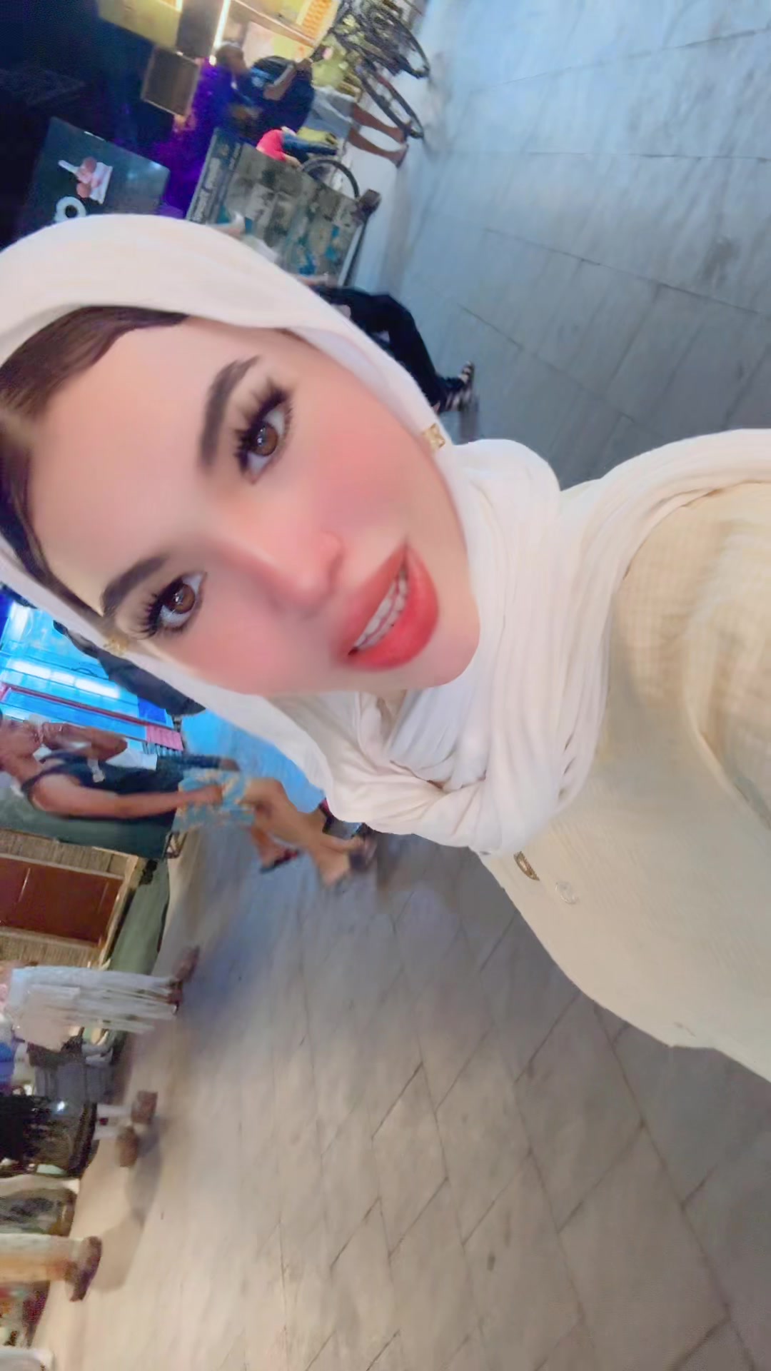 @لفي بينا ي (دنيا)