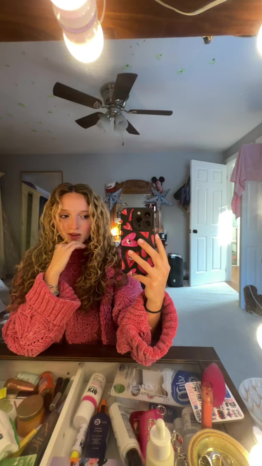 @Chloemangee