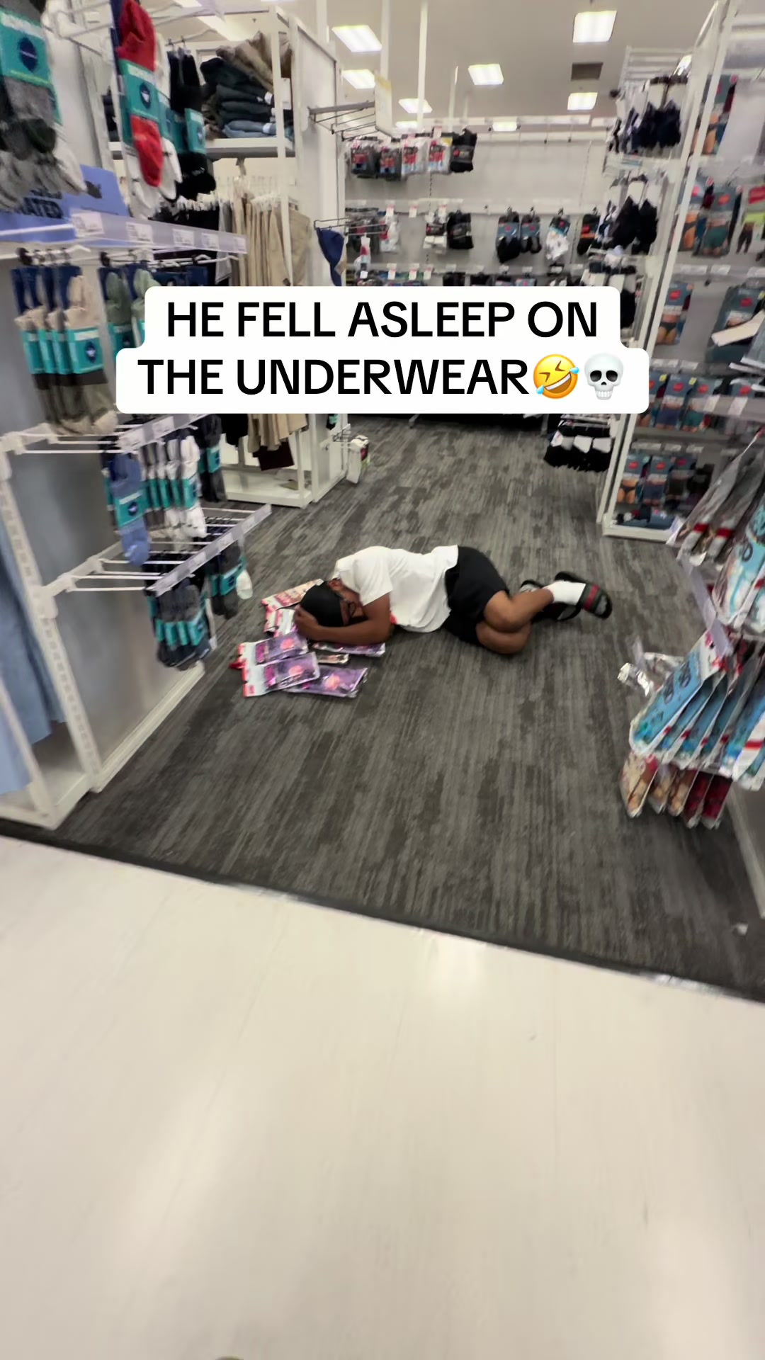 @jaylinfinds