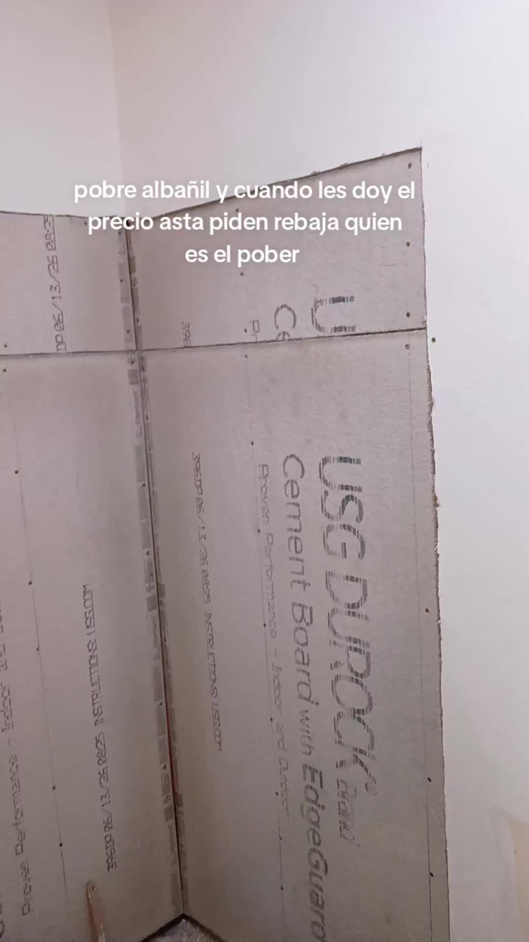 @ÉL caído