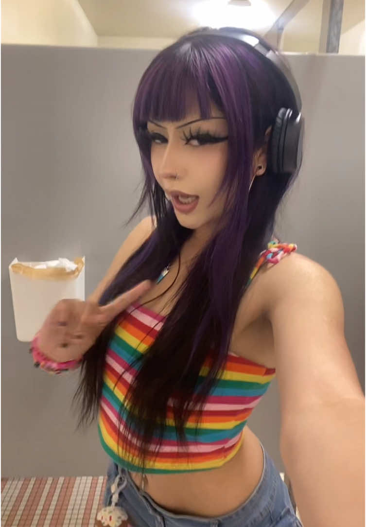 @crustymaid ྐ❤︎