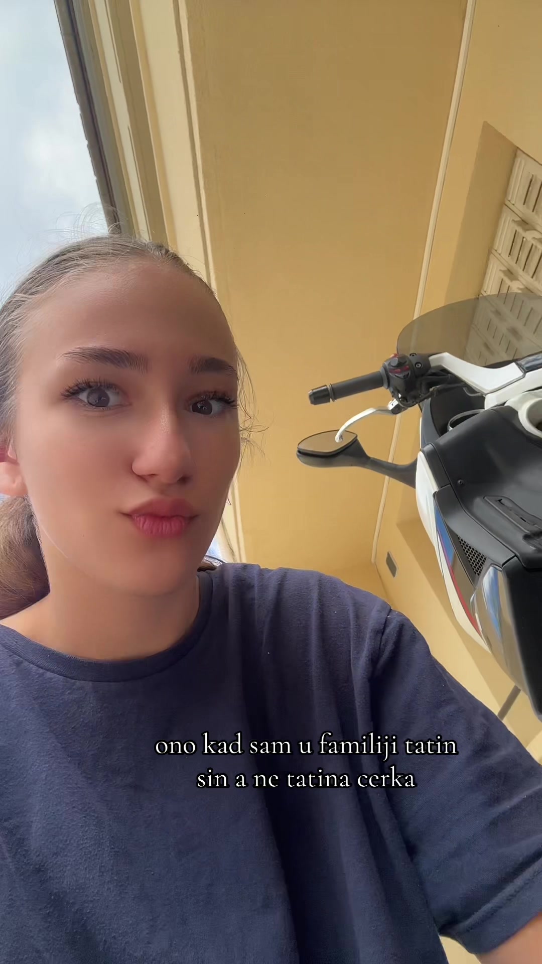 @Теодора🎀