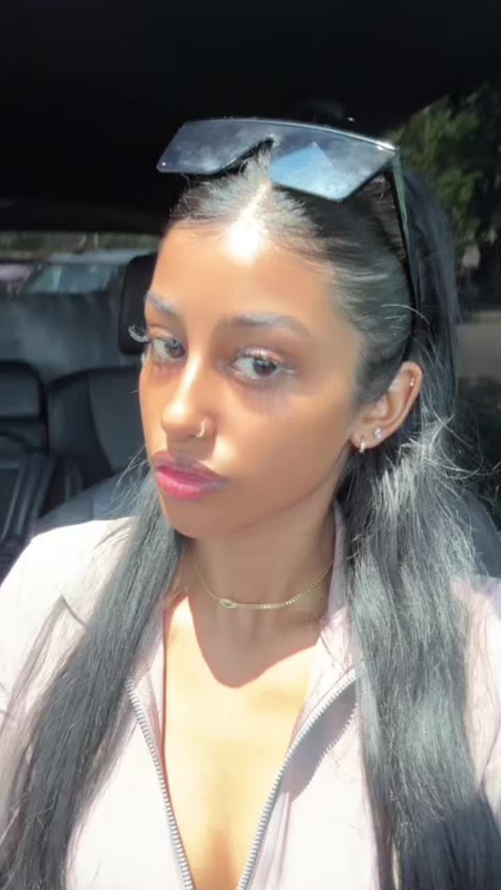 @Christina🧿