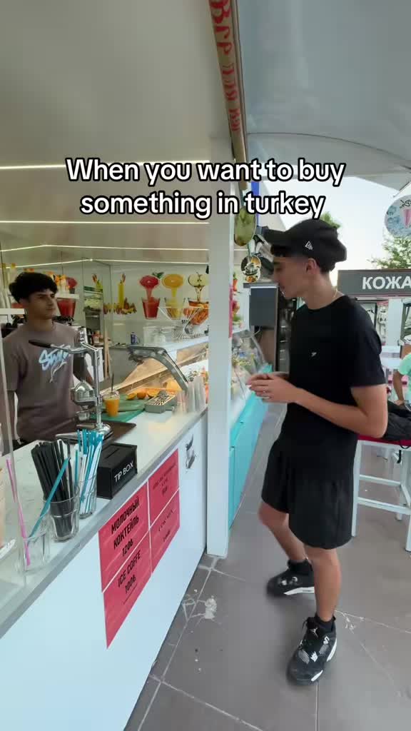 @𝓤𝔃𝔃𝓲シ
