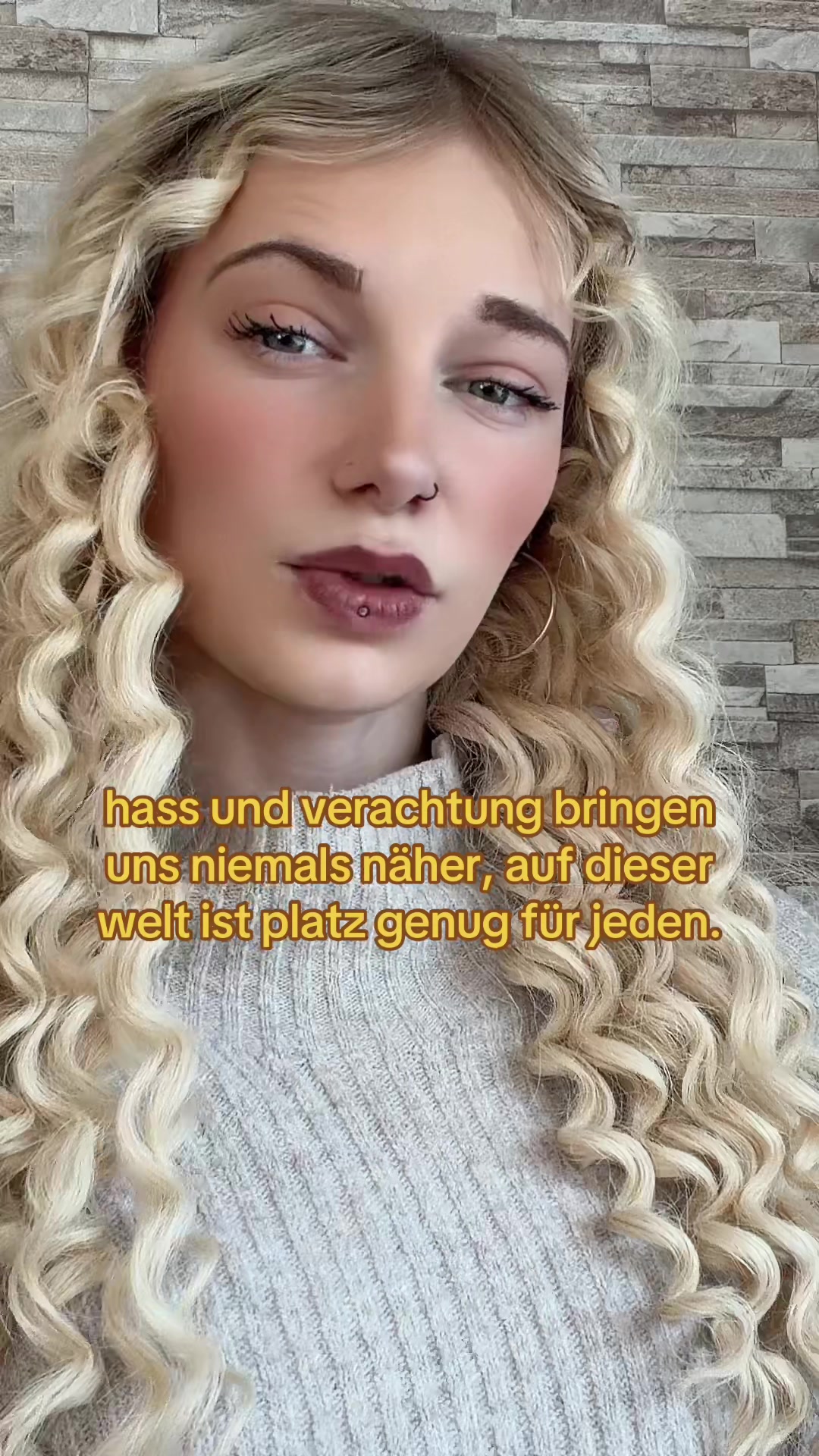@🧿𝒩ℯℴ𝓃𝑔𝒾𝓇𝓁🧿